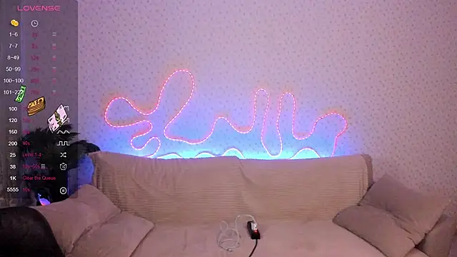 Nutsy Kitty online show from February 1, 3:33 pm