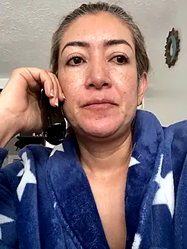 sara peters  online show from October 6, 2:23 pm