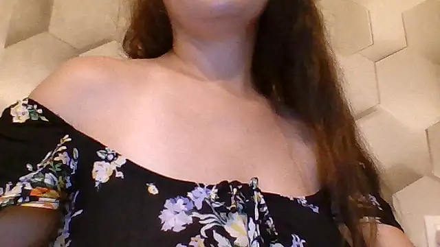 Calyna online show from July 27, 10:40 pm