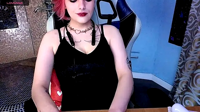 Eniferi online show from February 19, 6:18 pm