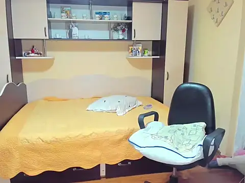 Soffy Skye online show from February 3, 6:40 am