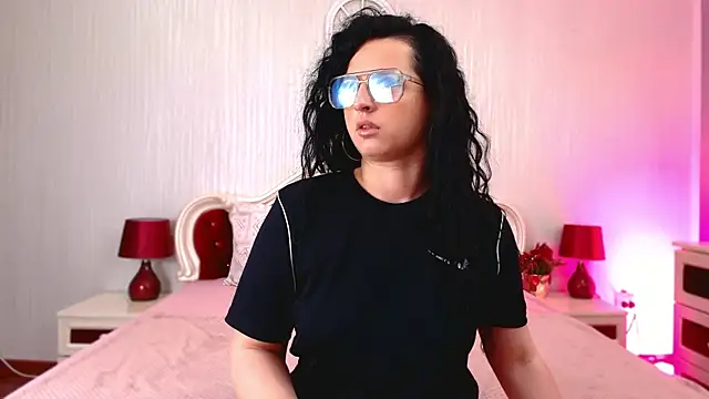 Missy Skye online show from March 27, 7:21 am