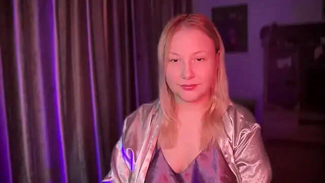 BikiHellena online show from April 5, 9:41 am