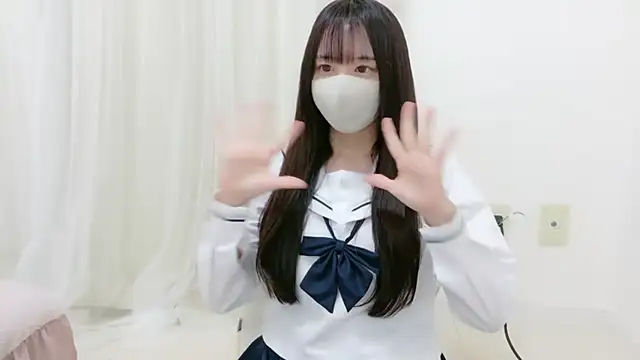  Mia land  online show from October 29, 1:15 pm