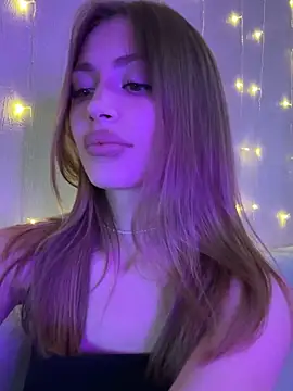 Elizabeth Tay online show from October 23, 6:36 pm