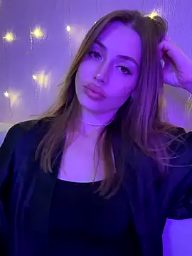 Elizabeth Tay online show from October 15, 4:42 pm