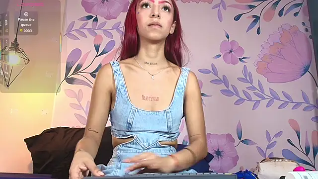 emma hearths online show from September 24, 7:13 pm