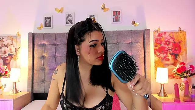 Linda Fosterr online show from March 20, 7:52 pm