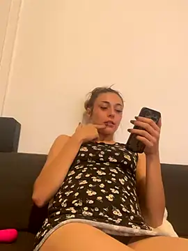 Snapshot of Zakiramym chatting on September 21, 8:40 pm Zakiramym online show from September 21, 8:40 pm