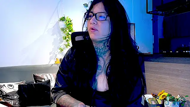 Unatatuada online show from December 22, 9:56 am