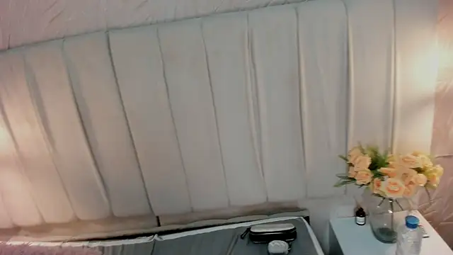 hannahst  online show from November 28, 9:07 pm