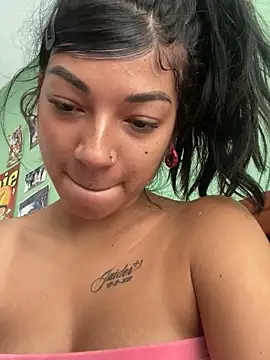 Snapshot of Lesly777_ chatting on October 18, 3:37 pm Lesly777 online show from October 18, 3:37 pm