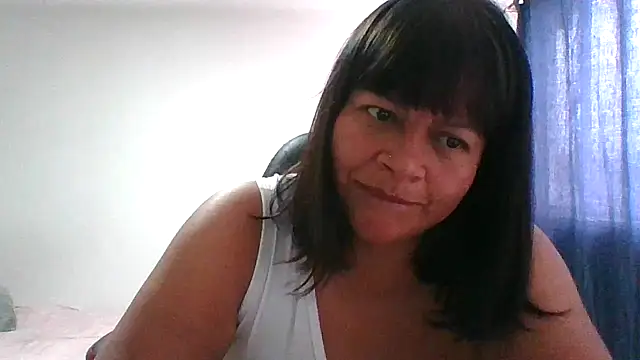 adri89-g online show from January 16, 4:14 pm