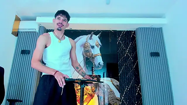 Iam Steven online show from October 17, 12:52 pm