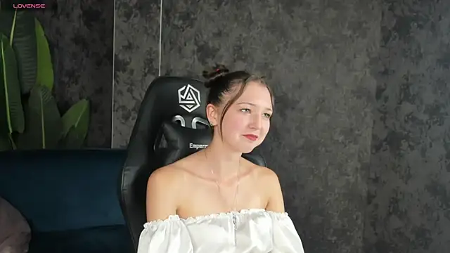 Snapshot of Amanda_Reedd chatting on September 19, 8:57 am Amanda Reedd online show from September 19, 8:57 am