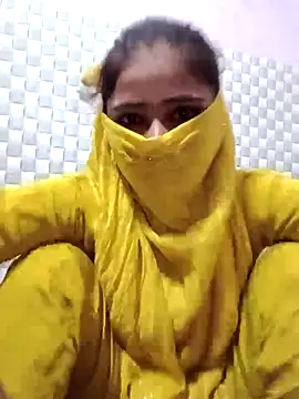 Snapshot of Arti_ chatting on September 14, 10:02 am Arti online show from September 14, 10:02 am