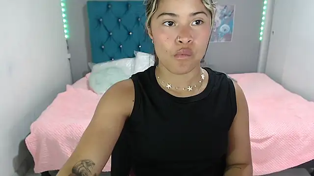 mia sexgirl online show from June 3, 2:33 pm