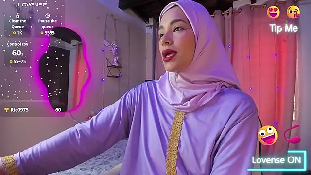 ShanaJamil online show from December 16, 1:28 pm