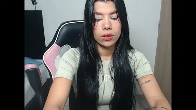 MayaScott11 online show from May 30, 9:29 am