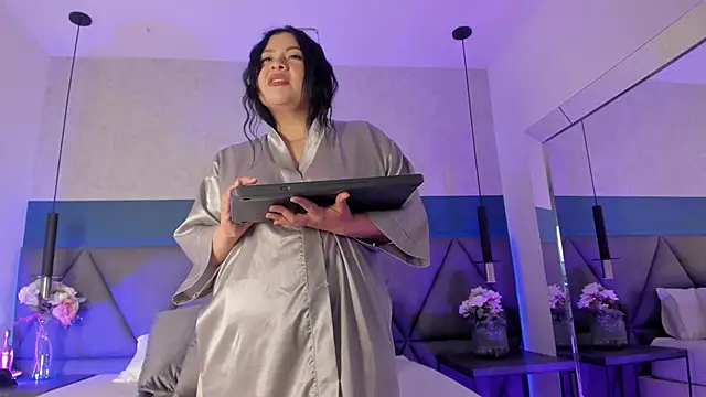 Amber Santana online show from May 16, 2:03 am