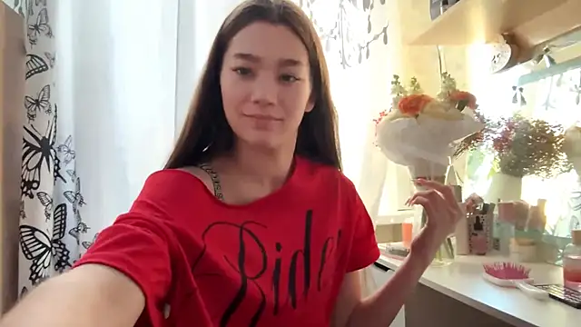 Cuteviola online show from December 4, 12:46 am