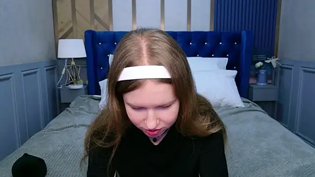 Alida Brice online show from February 6, 5:44 am