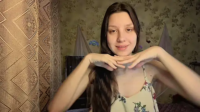 QutieDaSweet online show from February 13, 1:18 am