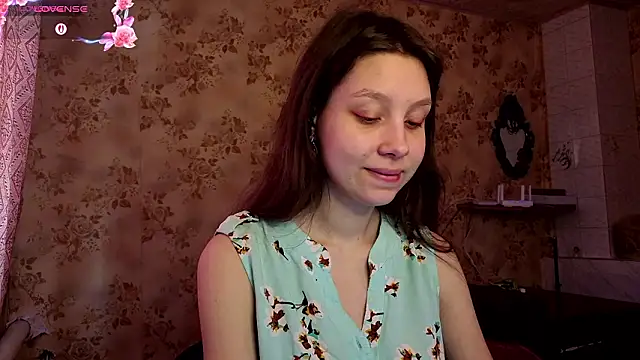 QutieDaSweet online show from March 2, 9:05 am