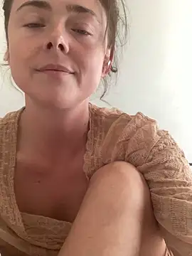Snapshot of Mia_Winters chatting on September 26, 2:04 pm Mia Winters online show from September 26, 2:04 pm