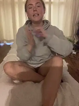 Mia Winters online show from June 7, 8:04 pm