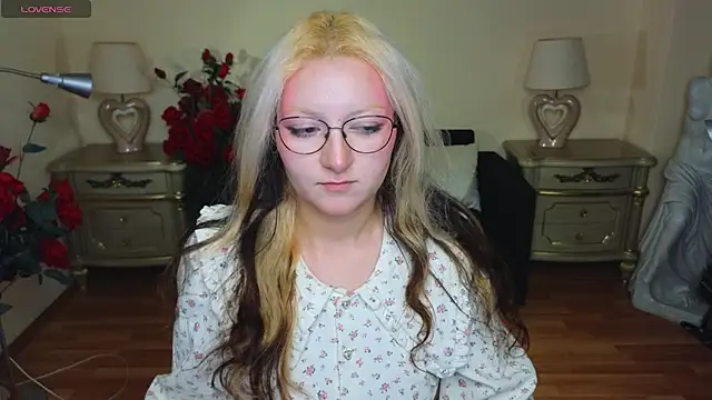 JuicyLullu online show from September 26, 6:16 pm