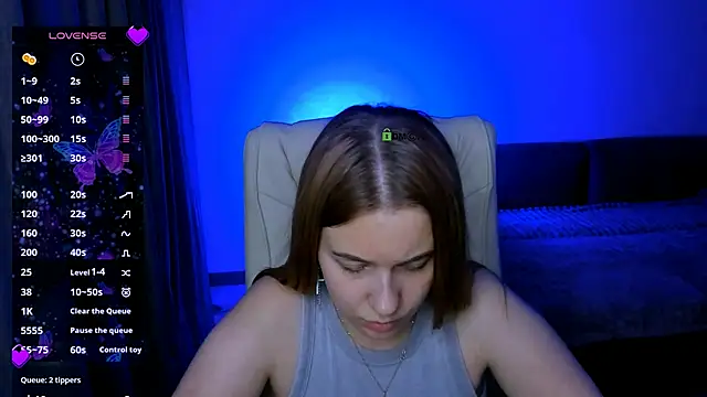 Snapshot of red__dizzy chatting on September 21, 8:18 pm red dizzy online show from September 21, 8:18 pm