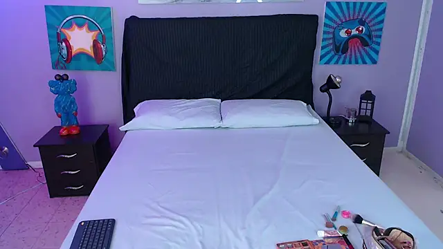 Snapshot of Sabriinaa_Foxx chatting on October 3, 1:38 pm Sabriinaa Foxx online show from October 3, 1:38 pm