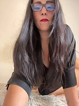 Nicol X online show from February 13, 5:36 pm