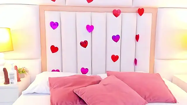 LaylaaDoll online show from February 13, 7:59 pm