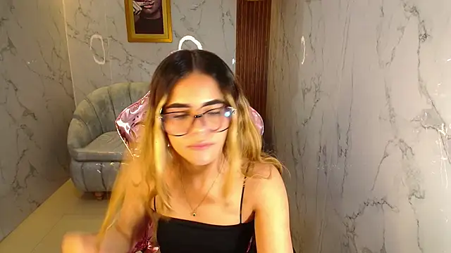 lilith4 s online show from October 23, 10:49 pm