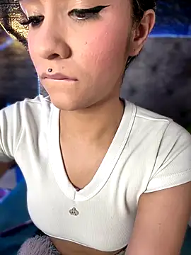 Isabella-Teen online show from October 22, 2:38 am