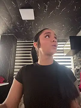 Isabella-Teen online show from July 28, 9:36 pm