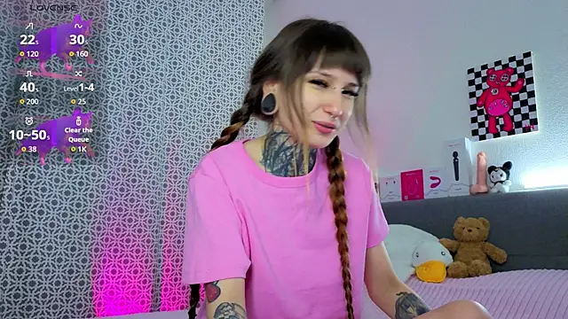 LilithPoison online show from March 19, 6:01 pm