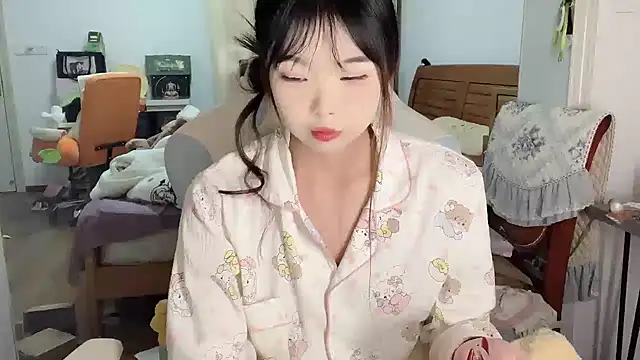 Akong11 online show from January 10, 12:43 pm