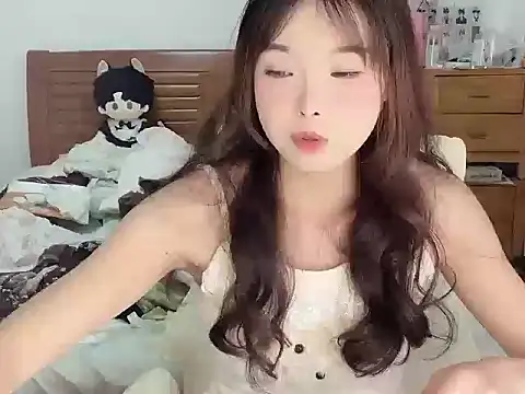 Akong11 online show from September 17, 1:53 pm