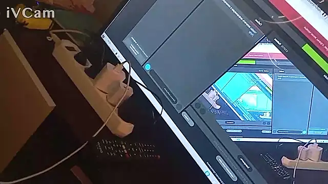 Snapshot of AdeleInfinity chatting on October 13, 7:55 am AdeleInfinity online show from October 13, 7:55 am