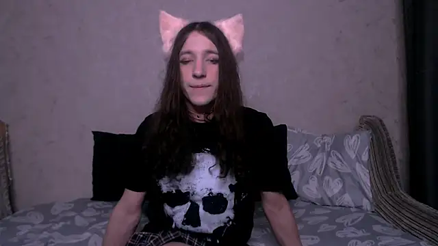 SilverMuse  online show from October 4, 2:17 am