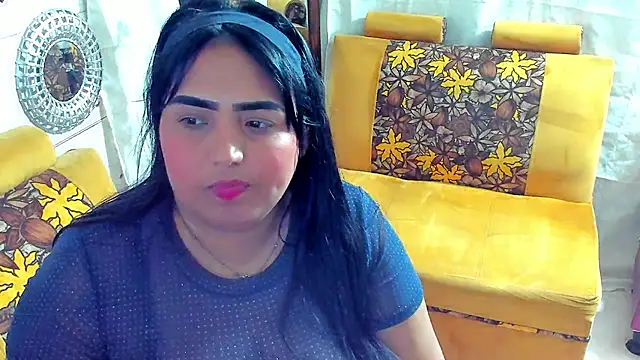 Snapshot of Girl_luna_ chatting on October 16, 7:27 pm Girl luna online show from October 16, 7:27 pm