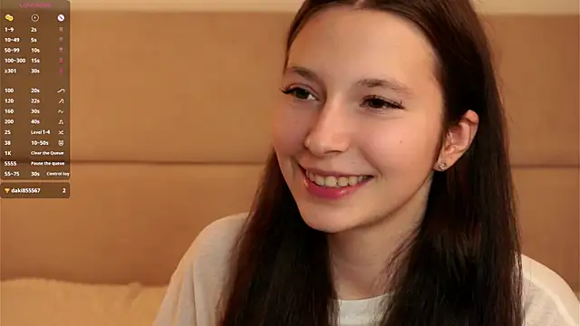 Snapshot of GabrielleLynchard chatting on September 27, 7:21 pm GabrielleLynchard online show from September 27, 7:21 pm
