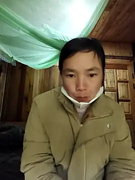 lily-00 online show from November 20, 8:37 am