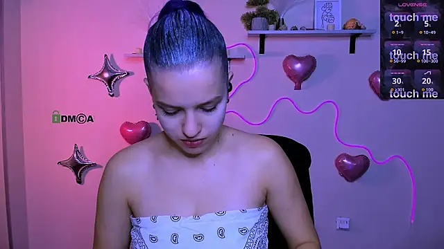 kaela spell  online show from February 10, 8:12 pm