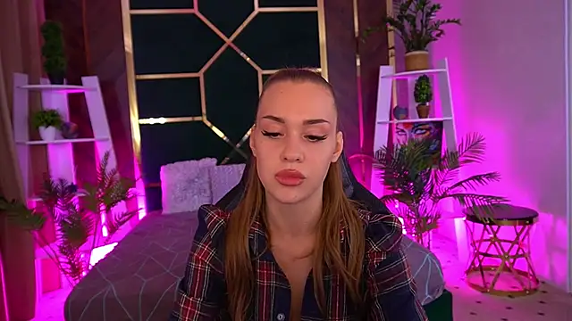 Snapshot of SweetAngellic chatting on September 21, 12:48 pm SweetAngellic online show from September 21, 12:48 pm