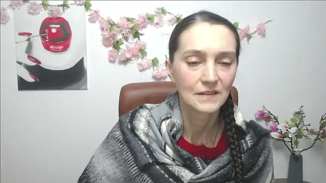 TayaFinch online show from November 21, 1:13 pm