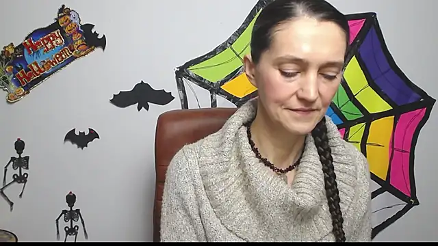 TayaFinch online show from November 3, 2:54 pm